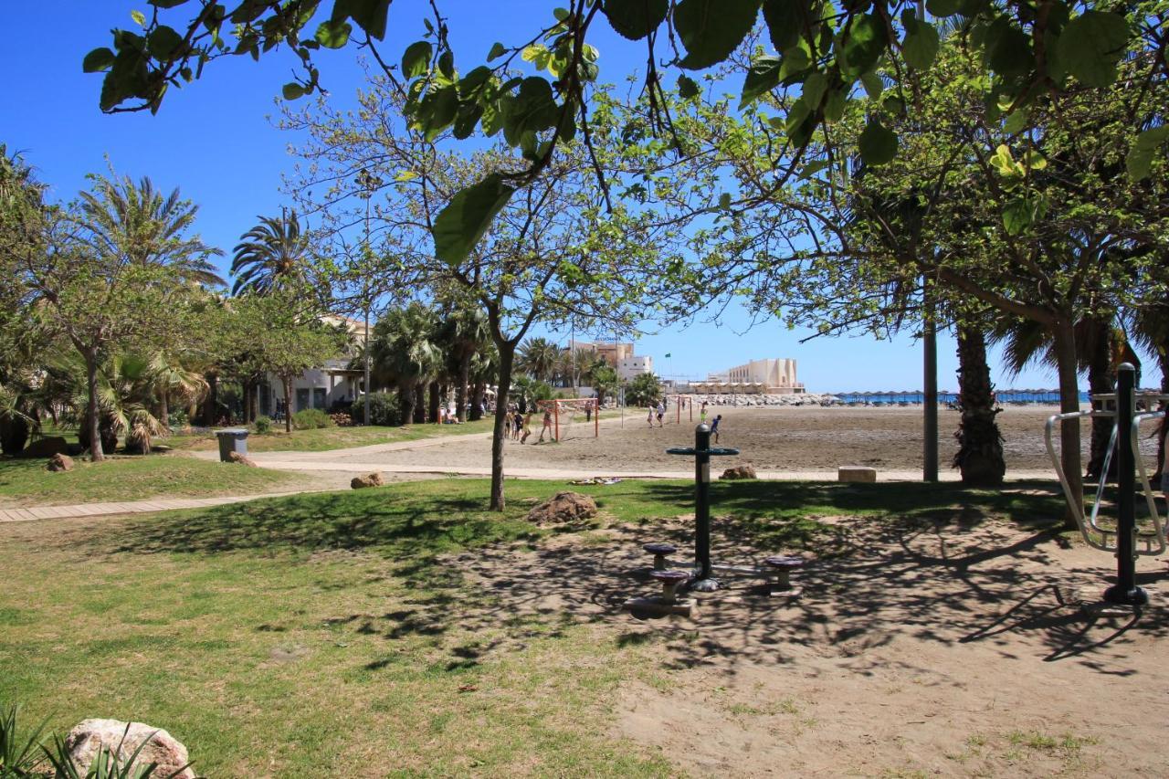 Tamarindos 30M De La Plage Apartman Benalmádena Kültér fotó